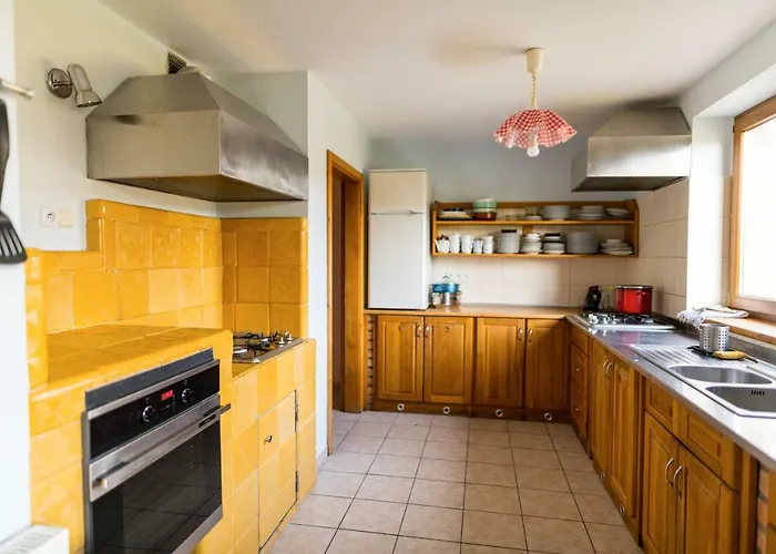 Фермерский дом Wypoczynek Na Kaszubach Przy Jeziorach I Lasach Mokrzyn