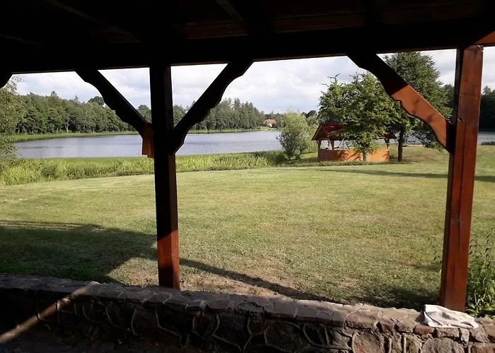 Wypoczynek Na Kaszubach Przy Jeziorach I Lasach * Mokrzyn